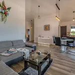 Apartament Doris