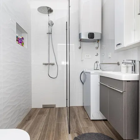 Doris Apartamento Malinska