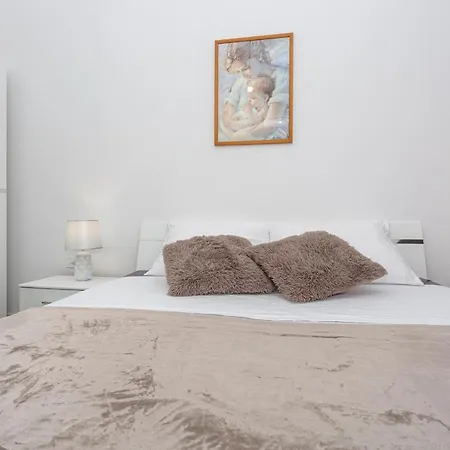 Apartment Doris