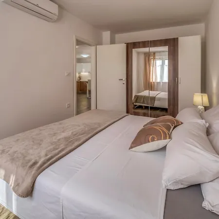 Doris Appartement Malinska