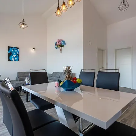 Doris * 马林斯卡